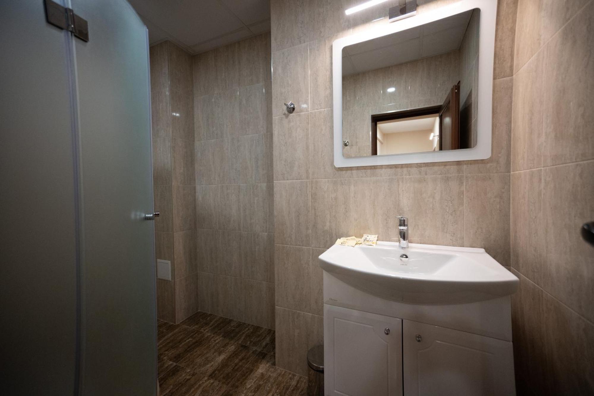 Hotel Velista Voneshta Voda ภายนอก รูปภาพ