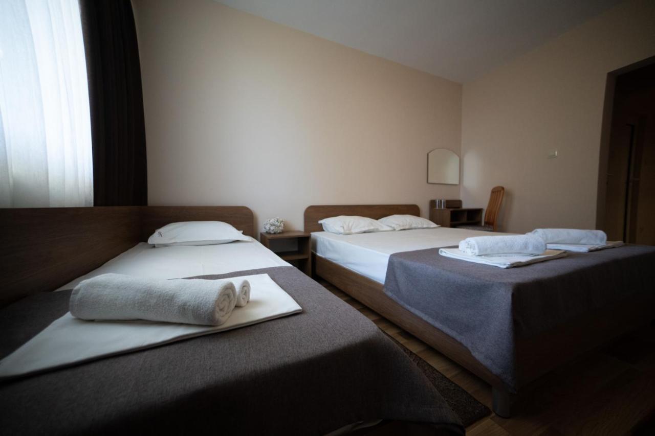 Hotel Velista Voneshta Voda ภายนอก รูปภาพ