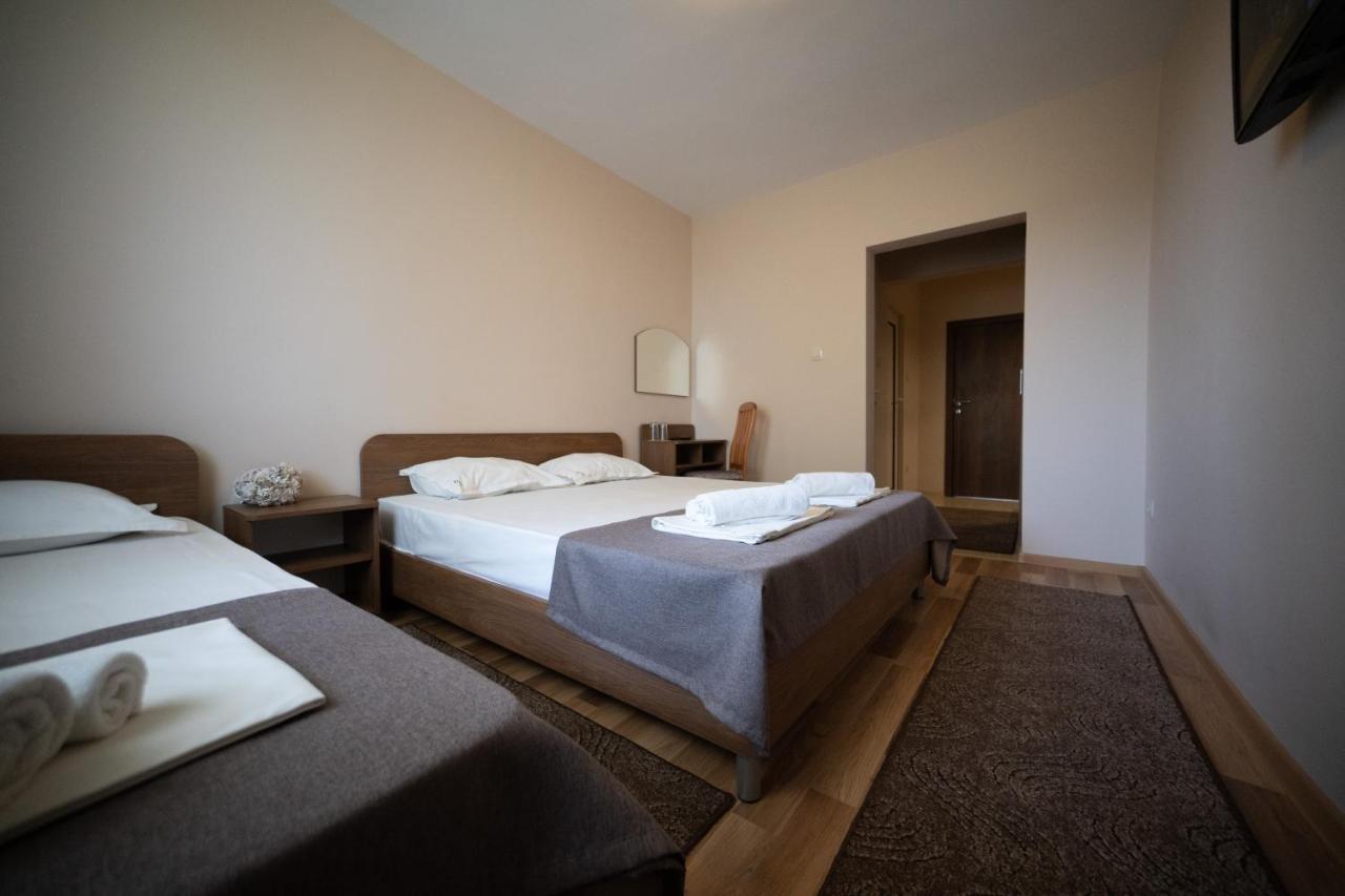 Hotel Velista Voneshta Voda ภายนอก รูปภาพ
