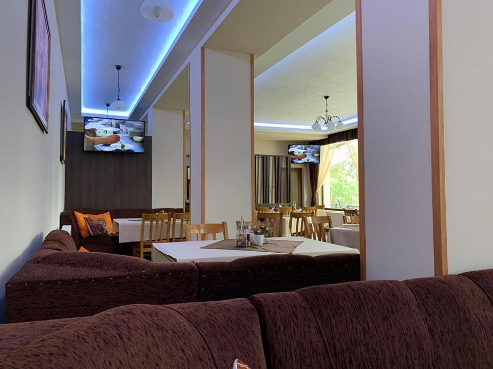 Hotel Velista Voneshta Voda ภายนอก รูปภาพ